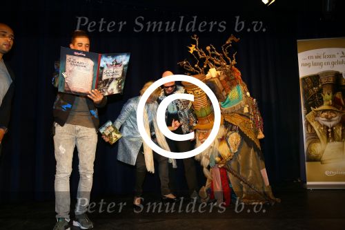 Kaatsheuvel, De Efteling presentatie en voorlezen van het kinderboek \