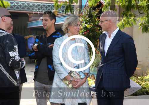 Kaatsheuvel, De Efteling presentatie en voorlezen door Yes-R en Prinses Laurentien
Prinses Laurentien in gesprek met Roel Govers van stichting lezen en schrijven
