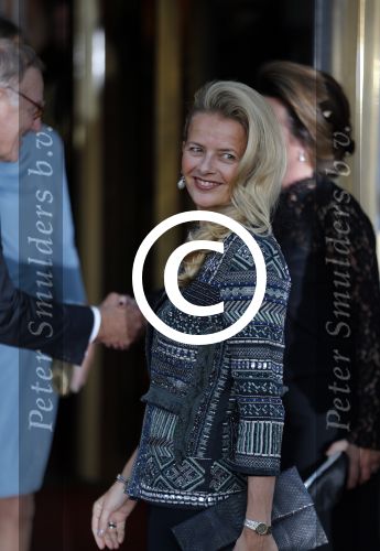 Amsterdam 26 september 2015
200 jaar koninkrijk in carre met oa aanwezig Koning Willem Alexander koningin Maxima en Prinsesd Beatrix.