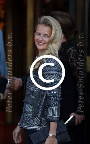 Amsterdam 26 september 2015
200 jaar koninkrijk in carre met oa aanwezig Koning Willem Alexander koningin Maxima en Prinsesd Beatrix.