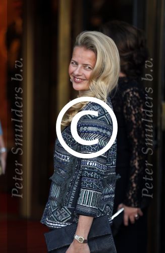Amsterdam 26 september 2015
200 jaar koninkrijk in carre met oa aanwezig Koning Willem Alexander koningin Maxima en Prinsesd Beatrix.