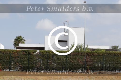 Sevilla 13/14 oktober 2015
Rafael v d Vaart heeft bezoek van zijn vriendin Christie die bij hem op bezoek is in zijn huis in Sevilla. Rafael wordt aangesproken door Edwin Bredius terwijl hij boodschappen doet in de supermarkt.
