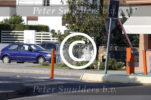 Sevilla 13/14 oktober 2015
Rafael v d Vaart heeft bezoek van zijn vriendin Christie die bij hem op bezoek is in zijn huis in Sevilla. Rafael wordt aangesproken door Edwin Bredius terwijl hij boodschappen doet in de supermarkt.