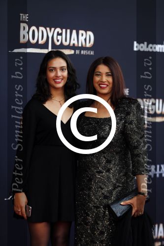 Utrecht 27 september 2015
Premiere the bodyguard met oa Romy Monteiro Mark v Eeuwen  Carolina Dijkhuizen en Patrick Martens. Gail en Rebecca Slee