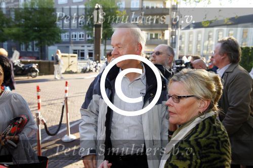 Amsterdam 30 september 2015
Boekpresenatie Joop van Tellingen in Players. Aanwezig Dennis Ria Nathalie en Fender v Tellingen alsmede rest van de familie.