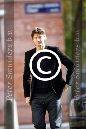 Amsterdam 14 oktober 2009
Rick Engelkes op weg naar stage holding.
Peter Smulder bv