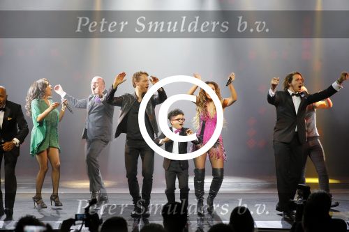 Utrecht 27 september 2015
Premiere the bodyguard met oa Romy Monteiro Mark v Eeuwen  Carolina Dijkhuizen en Patrick Martens.