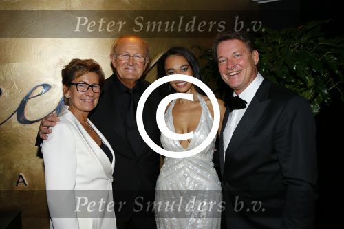 Utrecht 27 september 2015
Premiere the bodyguard met oa Romy Monteiro Mark v Eeuwen  Carolina Dijkhuizen en Patrick Martens. Joop en Janin v d ende en Albert Verlinde