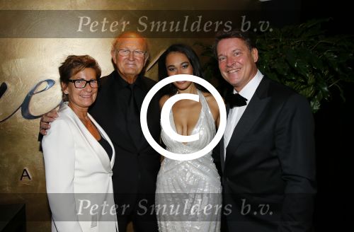 Utrecht 27 september 2015
Premiere the bodyguard met oa Romy Monteiro Mark v Eeuwen  Carolina Dijkhuizen en Patrick Martens. Joop en Janin v d ende en Albert Verlinde