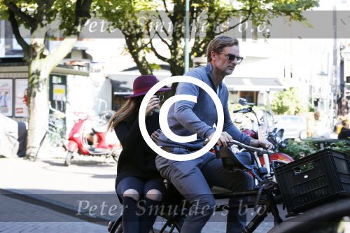 Amsterdam 29 september 2015
Ronald de Boer samen met zijn dochter op de fiets