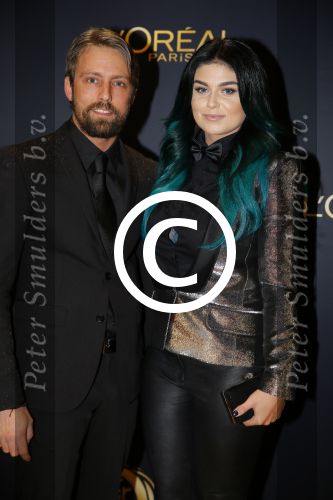 Amsterdam 15 oktober 2015
Uitreiking van de 50e televizierring in carre. Roxeanne Hazes met vriend Nick v Delft