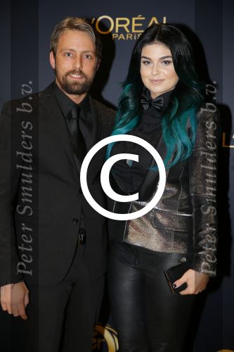 Amsterdam 15 oktober 2015
Uitreiking van de 50e televizierring in carre. Roxeanne Hazes met vriend Nick v Delft