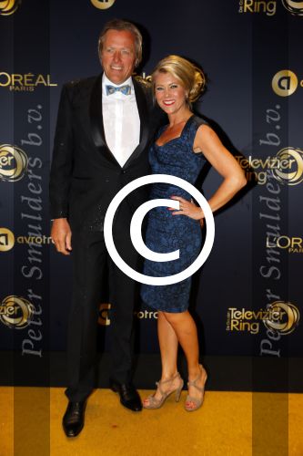Amsterdam 15 oktober 2015
Uitreiking van de 50e televizierring in carre. Sandra Ysbrandy en partner