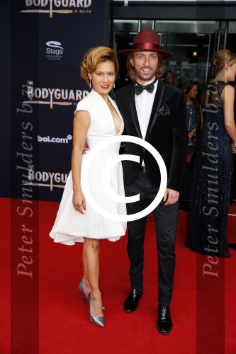 Utrecht 27 september 2015
Premiere the bodyguard met oa Romy Monteiro Mark v Eeuwen  Carolina Dijkhuizen en Patrick Martens.