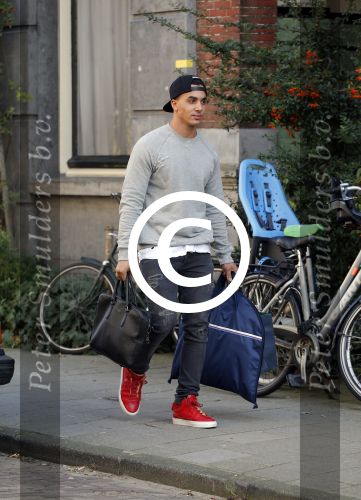 Amsterdam 12 oktober 2015
Timor Steffens doet boodschappen op de pc hooftstraat