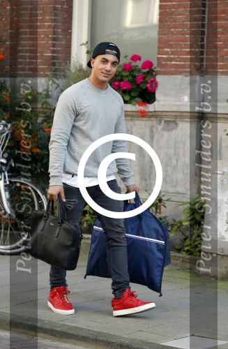 Amsterdam 12 oktober 2015
Timor Steffens doet boodschappen op de pc hooftstraat