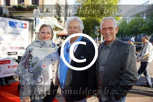 Amsterdam 30 september 2015
Boekpresenatie Joop van Tellingen in Players. Aanwezig Dennis Ria Nathalie en Fender v Tellingen alsmede rest van de familie. Ton de Wit met partner en ivo Franklin