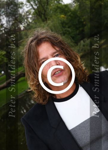 Amsterdam, 21 September 2015
Perspresentatie Dokter Tinus  Dr. Tinus
Tygo Gernandt