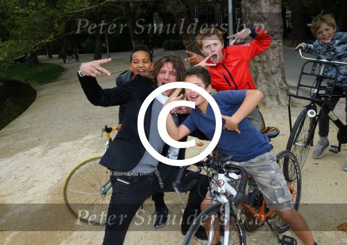 Amsterdam, 21 September 2015
Perspresentatie Dokter Tinus  Dr. Tinus
Tygo Gernandt