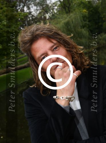 Amsterdam, 21 September 2015
Perspresentatie Dokter Tinus  Dr. Tinus
Tygo Gernandt