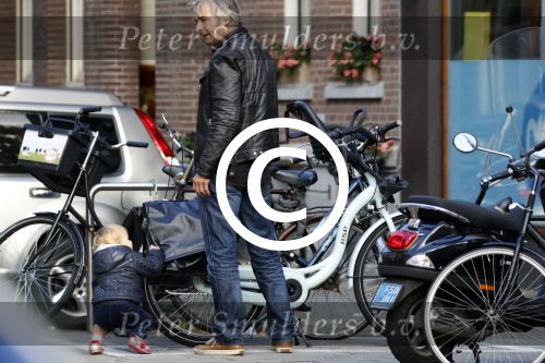 Amsterdam 19 september 2015  
Victor Reinier met zijn dochter op de fiets
