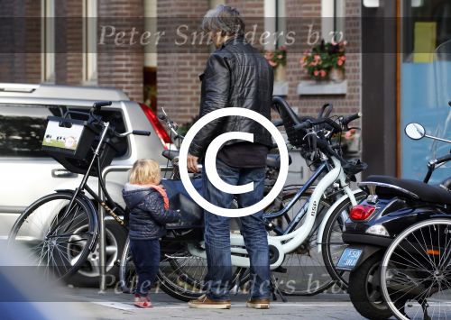 Amsterdam 19 september 2015  
Victor Reinier met zijn dochter op de fiets