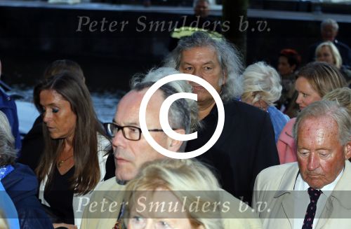 Amsterdam 14 september 2015
Paul v Vliet in carre met als gasten prinses Beatrix prinses Laurentien en mies Bouwman. Yvonne v Gennip met vriend Jaap de GRoot