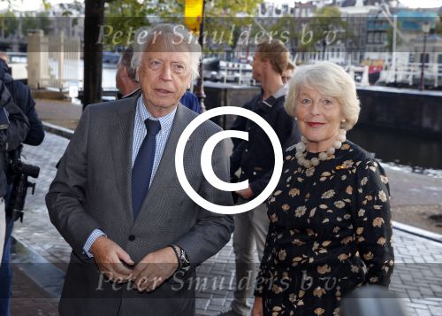 Amsterdam 14 september 2015
Paul v Vliet in carre met als gasten prinses Beatrix prinses Laurentien en mies Bouwman. Boudewijn PoelmanCees Dam met mevr v Loon de la bouchere