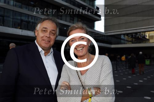 Amsterdam 4 oktober 2016
Bijeenkomst met divers sprekers in het ziggo dome. Aad Ouborg met PA