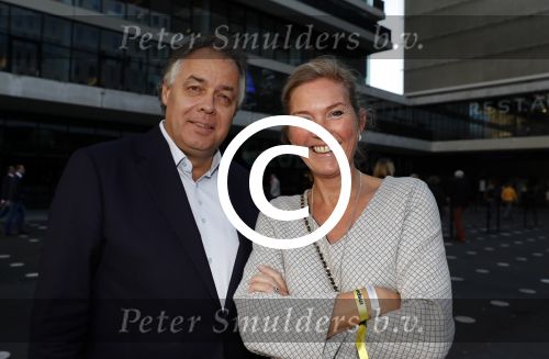 Amsterdam 4 oktober 2016
Bijeenkomst met divers sprekers in het ziggo dome. Aad Ouborg met PA