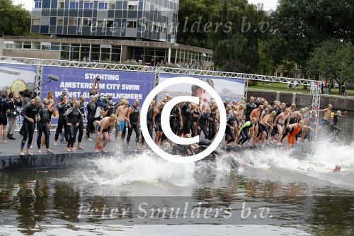 Amsterdam 11 september 2016
Amsterdam city swim tbv ALS door de amsterdamse grachten.