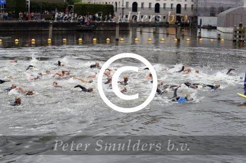 Amsterdam 11 september 2016
Amsterdam city swim tbv ALS door de amsterdamse grachten.