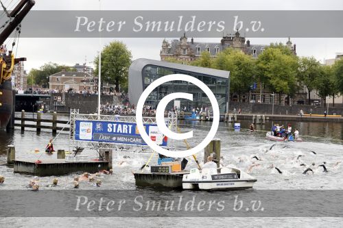 Amsterdam 11 september 2016
Amsterdam city swim tbv ALS door de amsterdamse grachten.