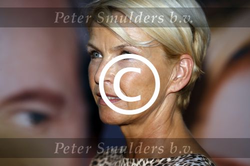Amsterdam 13 september 2016
Premiere Bridget Jones baby in Tuschinski. Anita Witzier met man