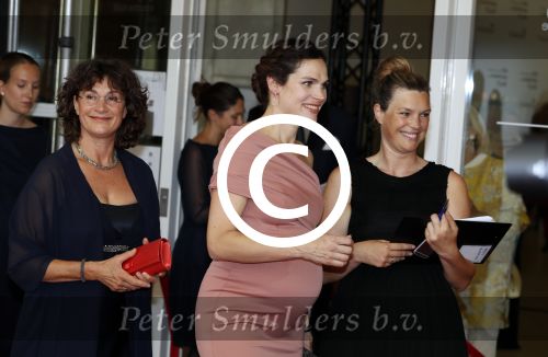 Amsterdam 7 september 2016
Premiere Nationaal ballet in de stopera. Anna Drijver met moeder