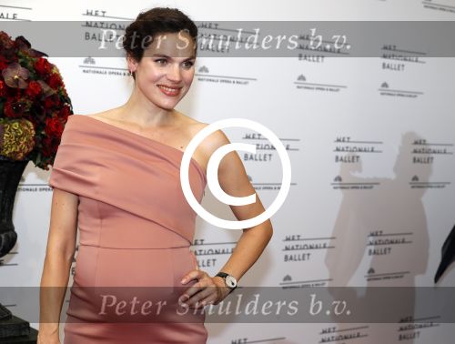 Amsterdam 7 september 2016
Premiere Nationaal ballet in de stopera. Anna Drijver zwanger met haar moeder