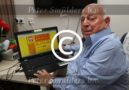 Vlaardingen, 29 September 2016
Bas v Toor in rolstoel samen met zijn vrouw Coby v Toor in zijn kamer bij Revalidatiecentrum Marnix