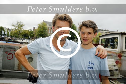 Amsterdam 11 september 2016
Amsterdam city swim tbv ALS door de amsterdamse grachten. Beau v Erven Dorens met zoon