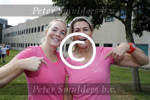 Amsterdam 11 september 2016
Amsterdam city swim tbv ALS door de amsterdamse grachten. Bartina en Debbie Koeman