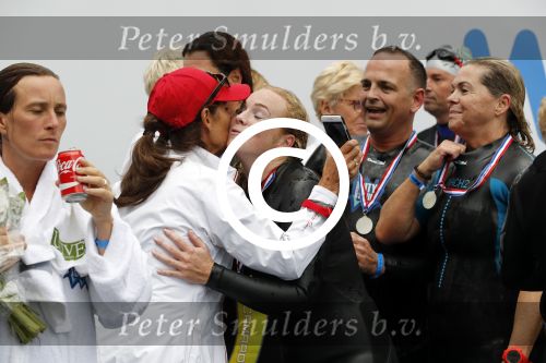 Amsterdam 11 september 2016
Amsterdam city swim tbv ALS door de amsterdamse grachten. Bartina en Debbie Koeman