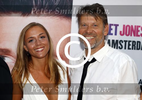 Amsterdam 13 september 2016
Premiere Bridget Jones baby in Tuschinski. erik v d Hoff met ...(dochter??)