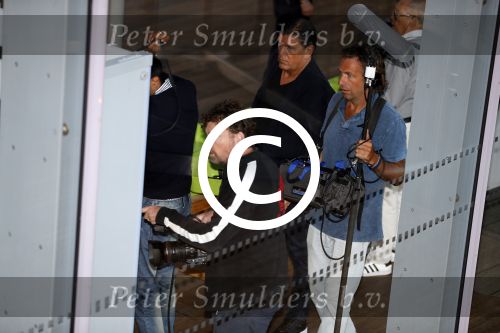 Antwerpen 21 sptember 2016
Frank Masmeijer arriveert bij de rechtbank van Antwerpen et een cameraploeg van SBS6 ivm opames van zijn real life soap. Ook zijn schoonvader is erbij