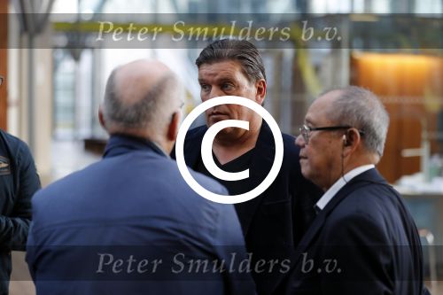Antwerpen 21 sptember 2016
Frank Masmeijer arriveert bij de rechtbank van Antwerpen et een cameraploeg van SBS6 ivm opames van zijn real life soap. Ook zijn schoonvader is erbij