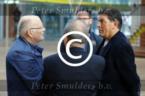 Antwerpen 21 sptember 2016
Frank Masmeijer arriveert bij de rechtbank van Antwerpen et een cameraploeg van SBS6 ivm opames van zijn real life soap. Ook zijn schoonvader is erbij