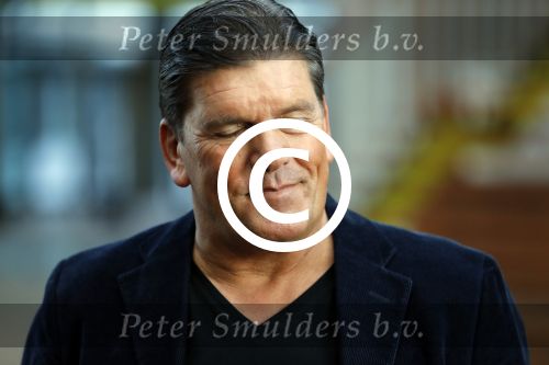 Antwerpen 21 sptember 2016
Frank Masmeijer arriveert bij de rechtbank van Antwerpen et een cameraploeg van SBS6 ivm opames van zijn real life soap. Ook zijn schoonvader is erbij