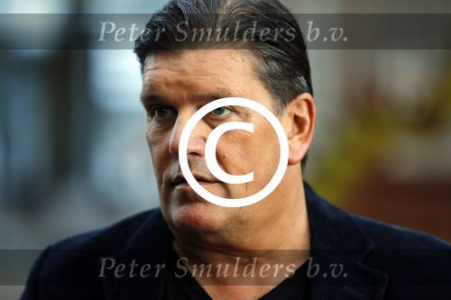 Antwerpen 21 sptember 2016
Frank Masmeijer arriveert bij de rechtbank van Antwerpen et een cameraploeg van SBS6 ivm opames van zijn real life soap. Ook zijn schoonvader is erbij