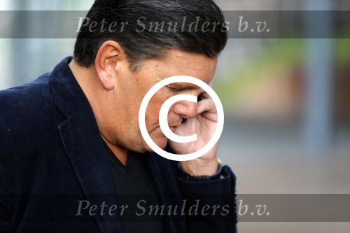 Antwerpen 21 sptember 2016
Frank Masmeijer arriveert bij de rechtbank van Antwerpen et een cameraploeg van SBS6 ivm opames van zijn real life soap. Ook zijn schoonvader is erbij