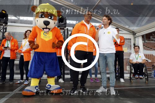 Amsterdam 21 september 2016
Sportdag van de Johan Cruijff foundation in het Olympisch stadion. Danny Cruijff en Estelle Cruijff zijn aanwezig . Frank Rijkaard