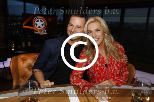 Amsterdam 2 oktober 2016
Patricia Paay en haar vriend  Robbert Hinfelaar bij de opnames van het sbs 6 programma Show XL gepresenteerd door Fred v Leer en Lucille Werner. Tim Douwsma en Nicolette v Dam zitten er ook.