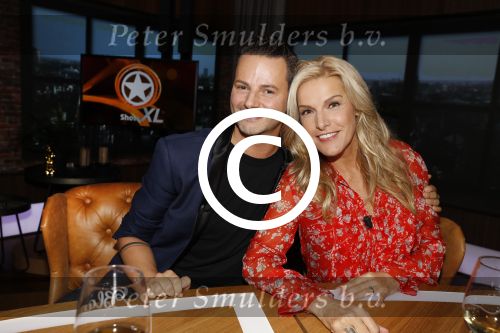 Amsterdam 2 oktober 2016
Patricia Paay en haar vriend  Robbert Hinfelaar bij de opnames van het sbs 6 programma Show XL gepresenteerd door Fred v Leer en Lucille Werner. Tim Douwsma en Nicolette v Dam zitten er ook.